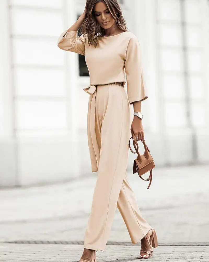 damen-elegant-jumpsuit-outfit