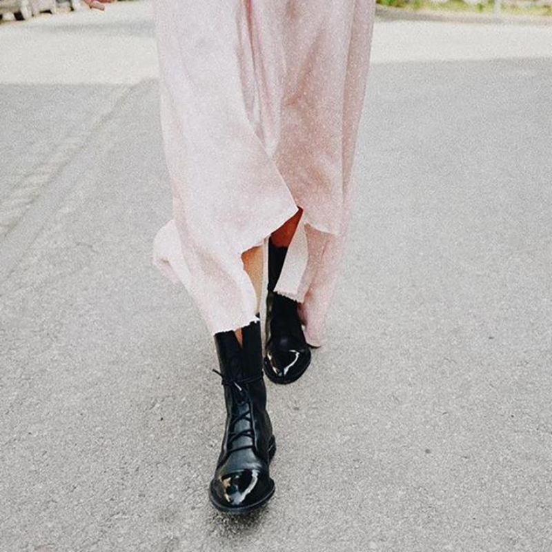 damen-schwarz-boots-flach