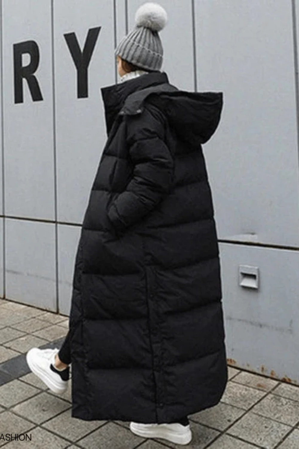 damen-wasserdichte-lange-steppjacke-schwarz