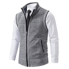 herren-armellose-strickjacke-schwarz