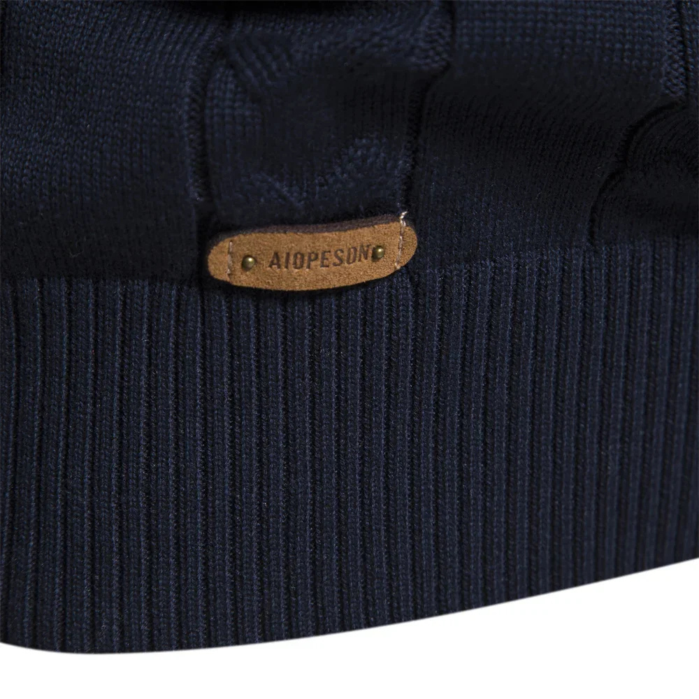herren-pullover-mit-reißverschluss-weiß-sweater